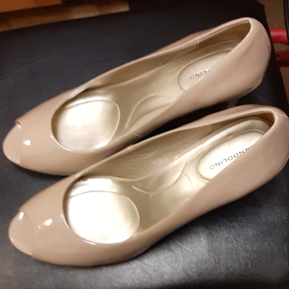 Shoes - Picture 2 of 3